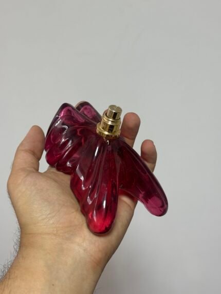 Carolina Herrera La Bomba